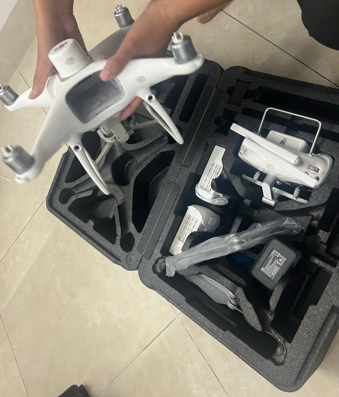 Máy bay không người lái UAV